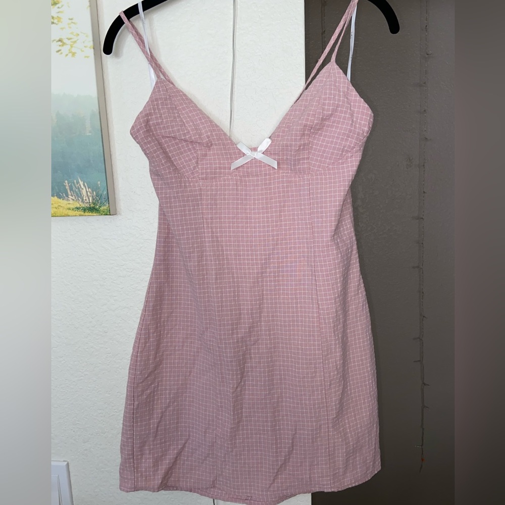 Lulu’s Pink/White Grid Pattern Sleeveless Mini Dress